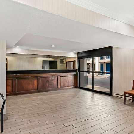 Motel 6 Lester - Philadelphia Airport Exterior photo